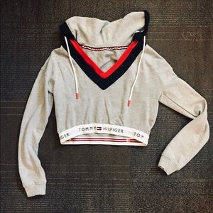 UO Exclusive Tommy Hilfiger cropped sweatshirt